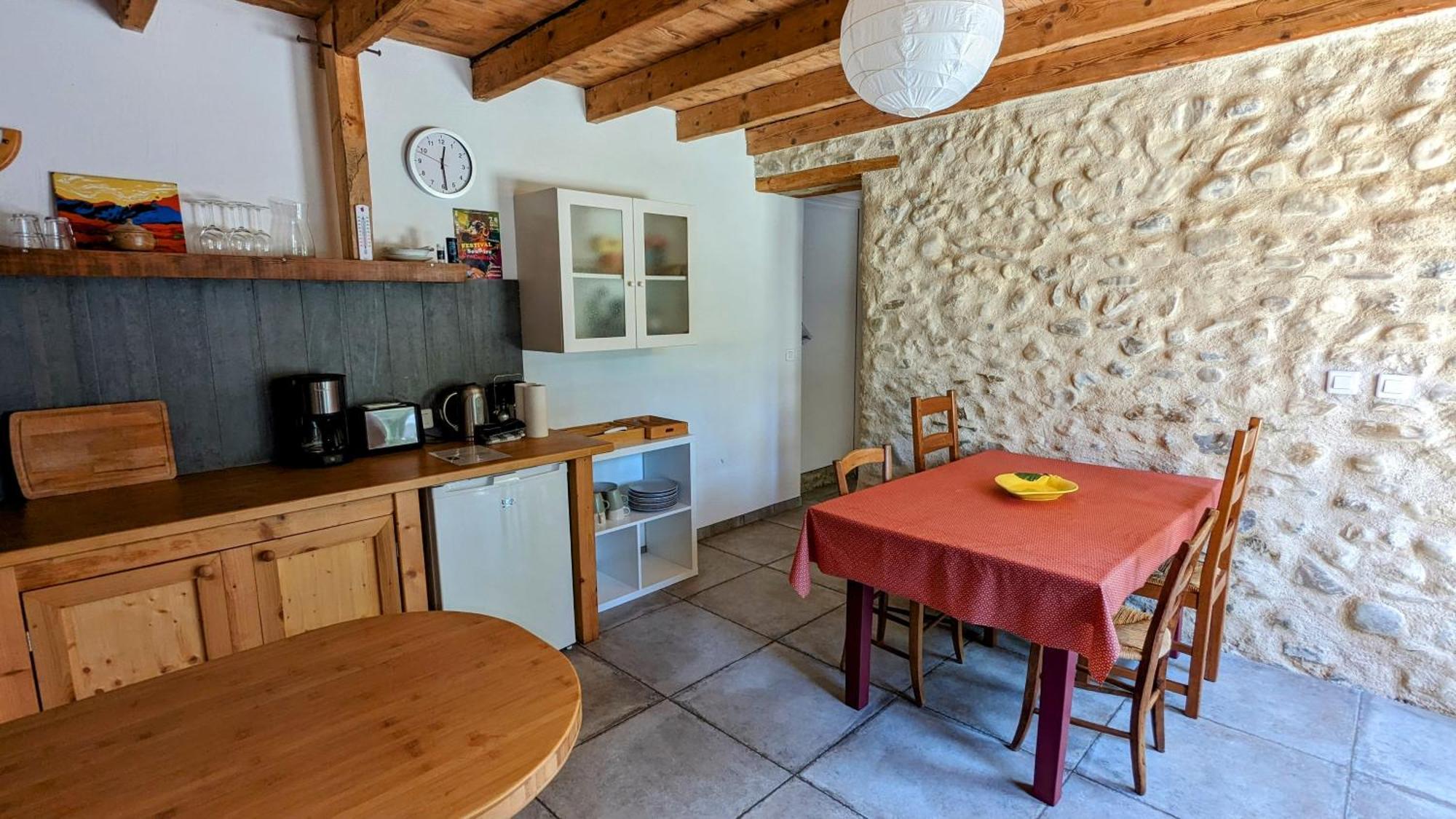 Rez-De-Jardin Independant Dans Ferme Maraichere Bio Avec Grand Jardin Privatif Clos Et Arbore Crest Luaran gambar